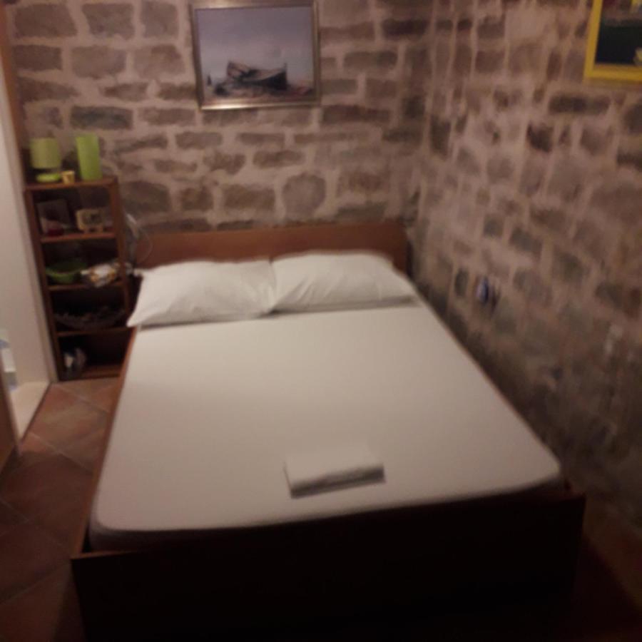 Room Ami Kastela Bagian luar foto